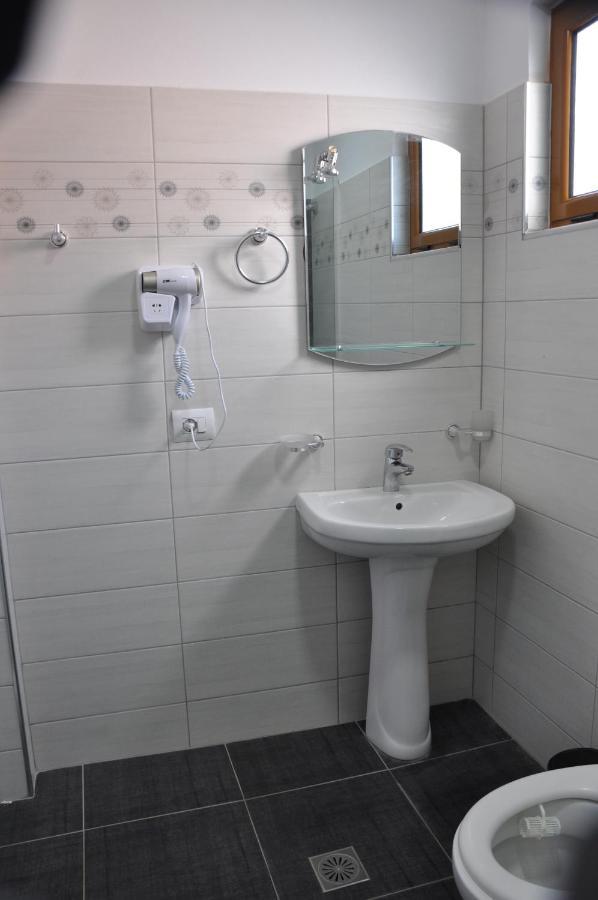 Villa Vela Ksamil Ngoại thất bức ảnh